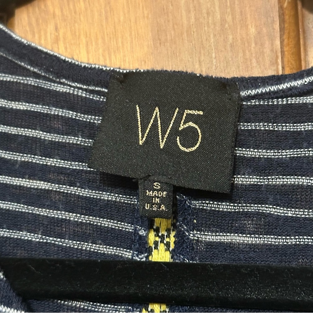 W5 Striped Pattern Tank Top - Picture 2 of 6